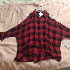 HYFVE Size M open shoulder red & black button up
